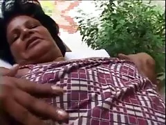 vecchia nonna nero 54 anni, che Vanessa ama succhiare e scopare bbc