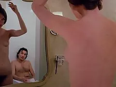 Scena di nudo di Camille keaton