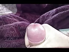 Delicatamente accarezzando il mio gallo uncut, tette il mio gallo, fossa peloso