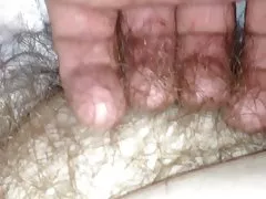 Strofinando il ventre molle wifes, figa pelosa
