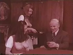 Giorno ordinario nella taverna Alpina