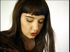 Sporca puttana prende culo ceretta