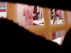 Cam nascosta - maturo 55 yo catturati in bagno