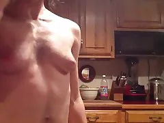 Peloso ragazza lavarsi i denti