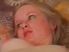 Tweedledum e tweedledee double penetra alice