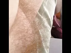 Wifes morbido rotondo tumulo figa pelosa, pancia, piedi