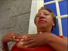 vecchia nonna nero 49 anni, maria succhia e viene scopata bene